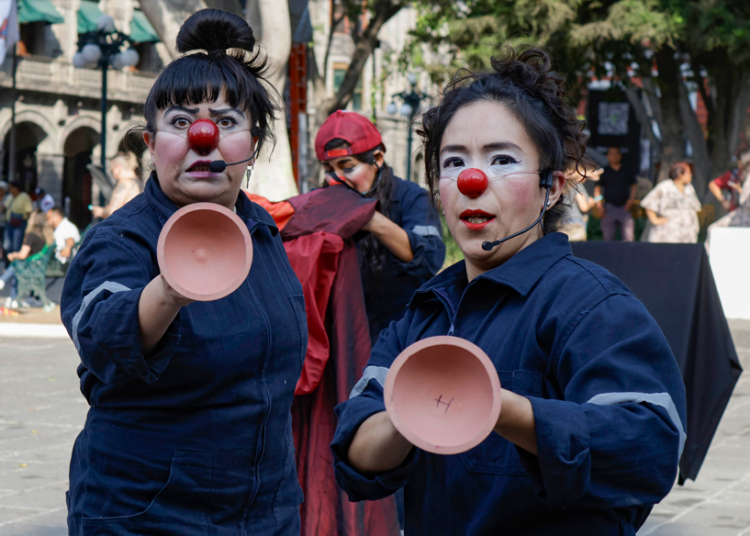 Grupos de payasos se inscriben al padrón de artistas urbanos: Directora del IMACP
