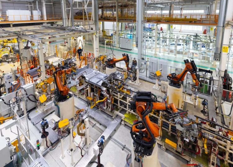 Crecimiento del empleo en manufactura está estancado