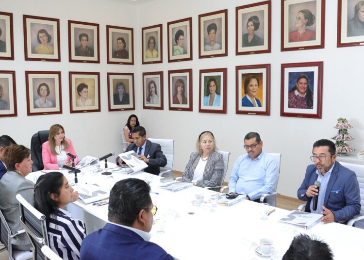 Sedif garantiza legalidad y transparencia en procesos de adopción