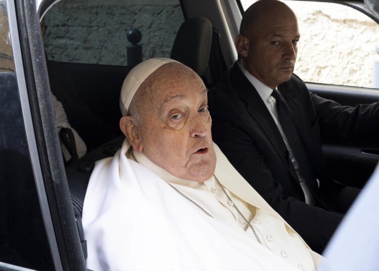 El papa visita una cárcel romana por Jueves Santo