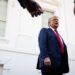 Trump pondrá banderas gigantes en jardines de la Casa Blanca