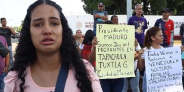 Venezolanos en sur de México piden vuelos humanitarios
