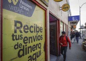 Remesas a México caen 0.8 % en febrero
