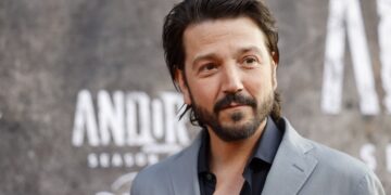Diego Luna: Andor 2 muestra lado más humano de Star Wars