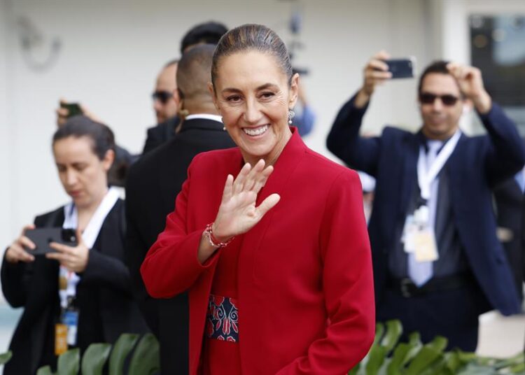 Sheinbaum propone cumbre económica en la Celac