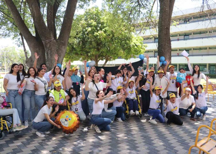 Alumnos de la UAG toman conciencia de la discapacidad infantil