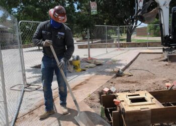 Inmigración realiza redadas en trabajos y acusa a empleadores