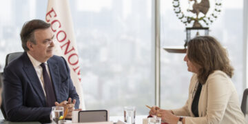 Vicepresidenta europea inicia visita oficial en México