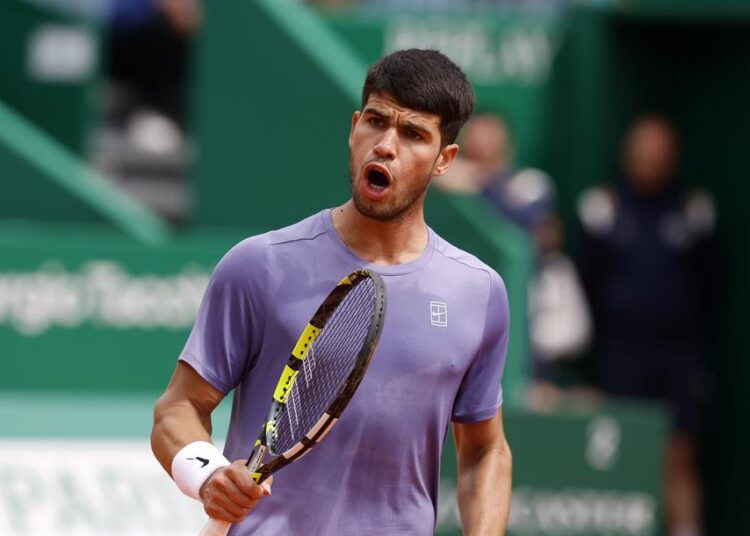 Alcaraz impone ley a Davidovich y disputará la final de Montecarlo