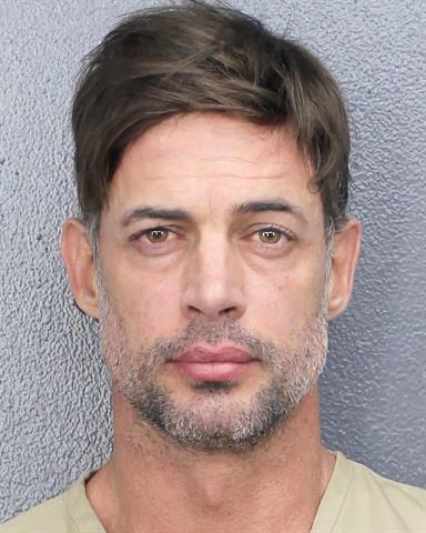 Arrestan a William Levy en Florida por desorden y allanamiento