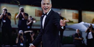 Obra de Clooney recauda 3.78 millones en una semana
