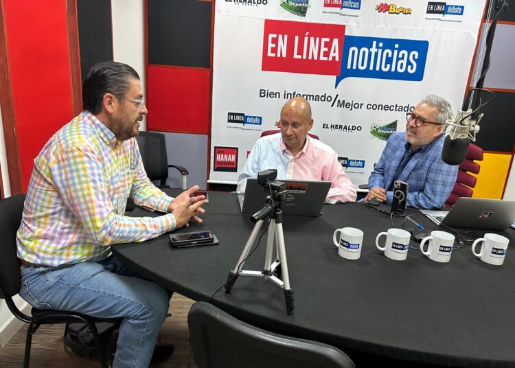 Buscan vuelos de Emirates en Puebla