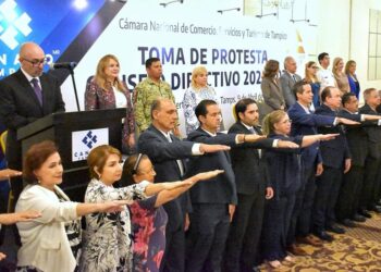 Relevos de Cámaras de Comercio de Tehuacán y Texmelucan