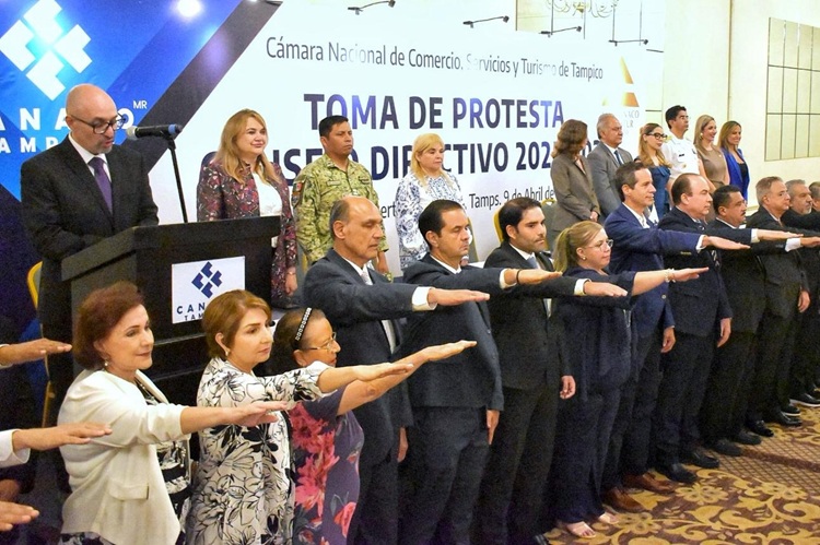 Relevos de Cámaras de Comercio de Tehuacán y Texmelucan