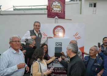 Pepe Chedraui renueva luminarias en Loma Linda