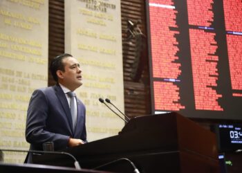 Lalo Castillo presenta iniciativa para que empresarios que contraten repatriados reciban incentivos fiscales