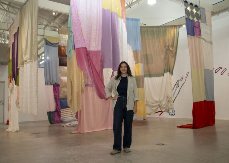 Ibero expone instalación de arte contemporáneo: cuestiona lo doméstico