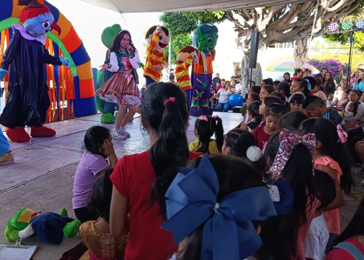 Cuautlancingo realiza el ‘Festival Cultural del Día de la Niña y el Niño’