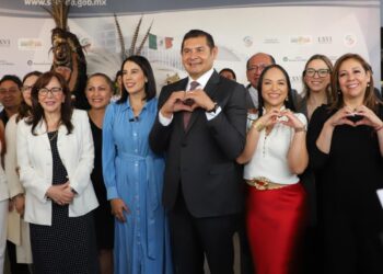Liz Sánchez y Armenta impulsan “Por Amor a Puebla”