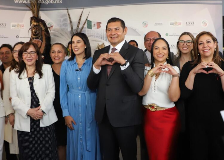 Liz Sánchez y Armenta impulsan “Por Amor a Puebla”