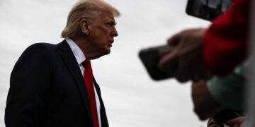 Trump restablecerá cobro de deuda estudiantil
