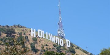 Hollywood reduce 22 % su producción por recortes y competencia