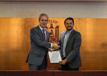 Upaep y Canacintra fortalecen lazos empresariales