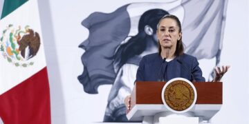 Sheinbaum descarta paro y promete diálogo con maestros