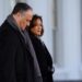 Trump despide al esposo de Kamala del Museo del Holocausto
