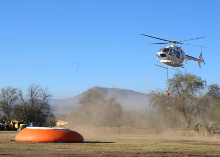Realizan operativos para combatir incendios en Puebla
