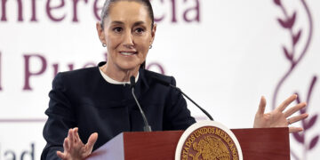 Sheinbaum destaca crecimiento del PIB pese a pronósticos de recesión