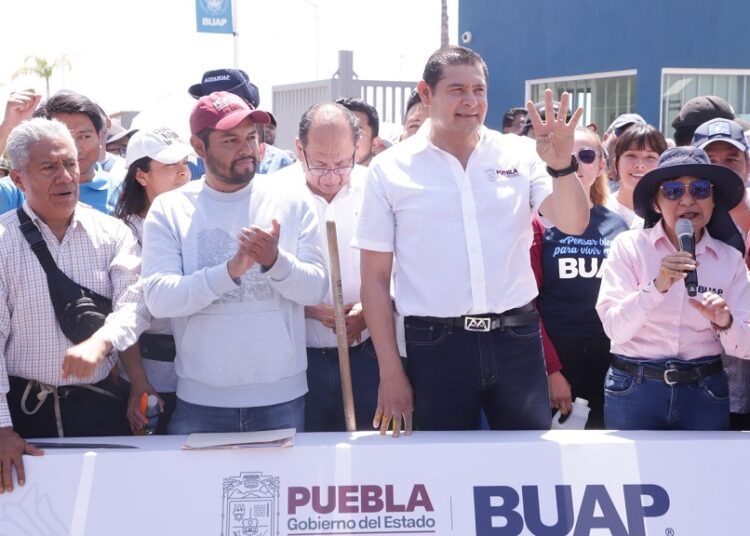 Armenta encabeza faena comunitaria en alrededores de CU2