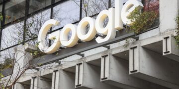 OpenAI se ofrece a comprar Chrome si Google lo vende