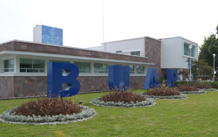 Rinde informe de labores el director del Complejo Regional Nororiental