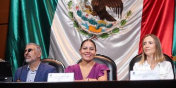 Lupita Cuautle destaca en el Congreso de la Unión