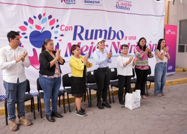Lupita Cuautle fortalece alimentación de familias sanandreseñas