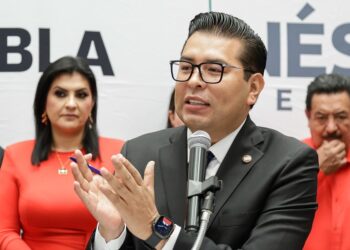 Néstor Camarillo denuncia que Juan de Dios Bravo pidió dinero para quedarse en el PRI