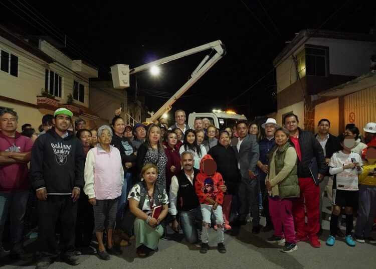 Puebla Brilla moderniza luminarias con tecnología led en la Miguel Hidalgo