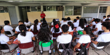 Baja comprensión lectora restaría 12 % de ingresos a niños en Latinoamérica