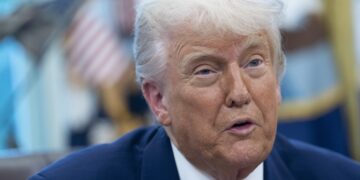 Harvard denuncia a Trump por prohibir matrícula a estudiantes extranjeros