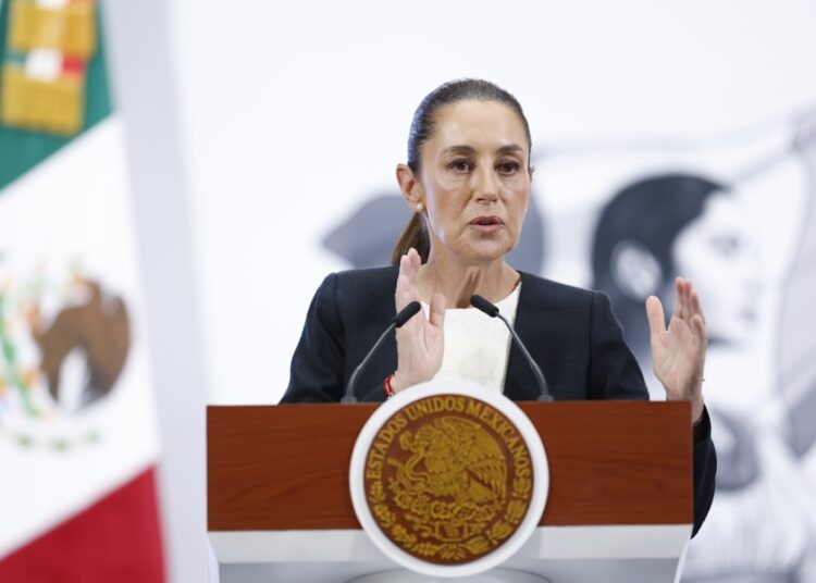 Sheinbaum: Pemex atiende derrame de 300 barriles por fuga en ducto