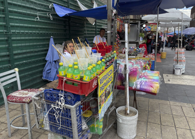 Tasa de desempleo en México llega al 2,5 % en abril