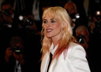 Kristen Stewart firma en Cannes un crudo y visceral debut