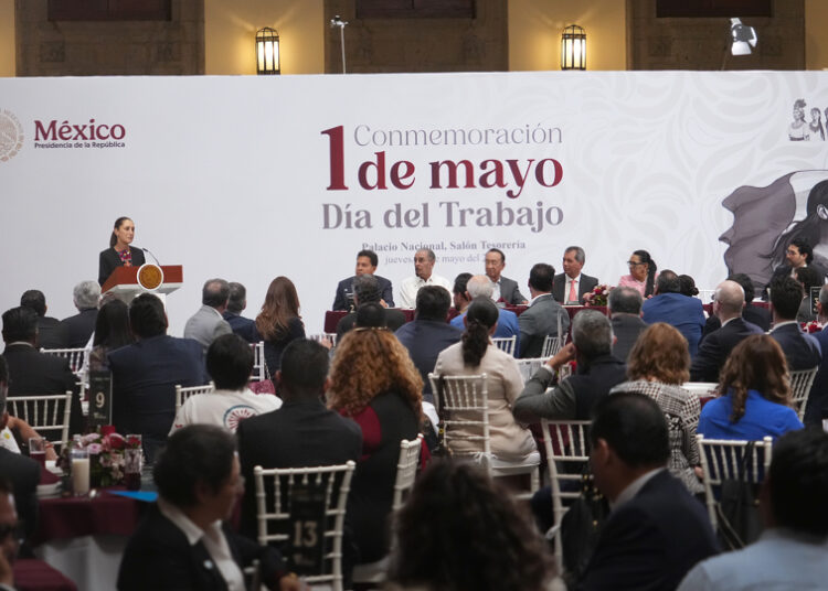 Gobierno de México anuncia semana laboral de 40 horas