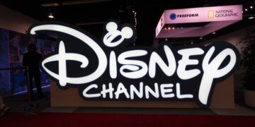 Disney gana 5,829 millones en primer semestre fiscal