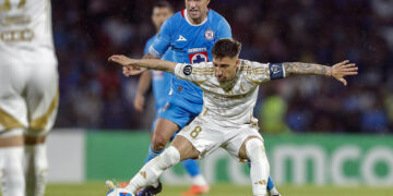 Cruz Azul toma ventaja en cuartos de final, al vencer al León