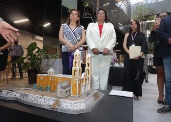 Maquetas reviven historia de Puebla