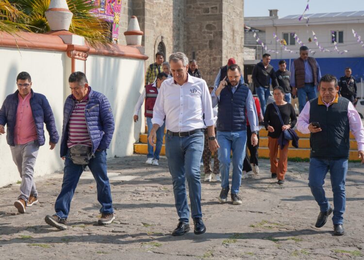 Chedraui atiende solicitudes en Canoa para mejora de puente vehicular