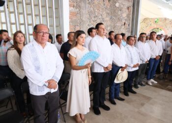 Gobierno estatal impulsa programa de Obra Comunitaria en Santa Cruz Teotlalco