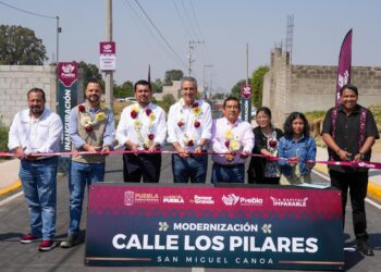 Pepe Chedraui inaugura modernización de calle Los Pilares en San Miguel Canoa